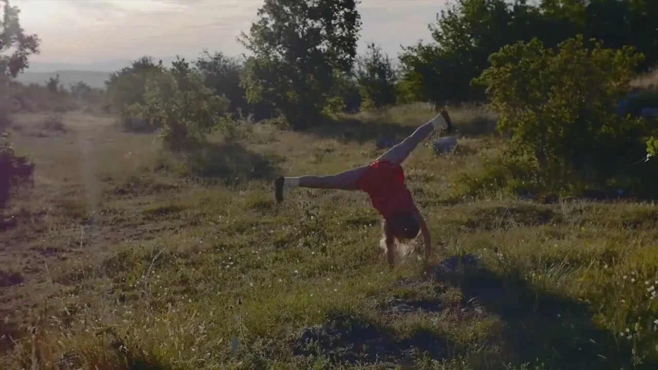 Séquence onirique sur les hauteurs de Vence